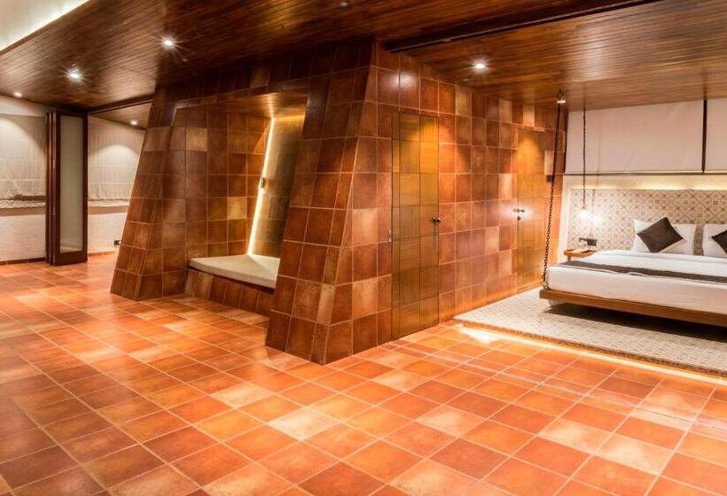 جناح غرفتين نوم, Grape County Eco Resort & Spa, Nashik