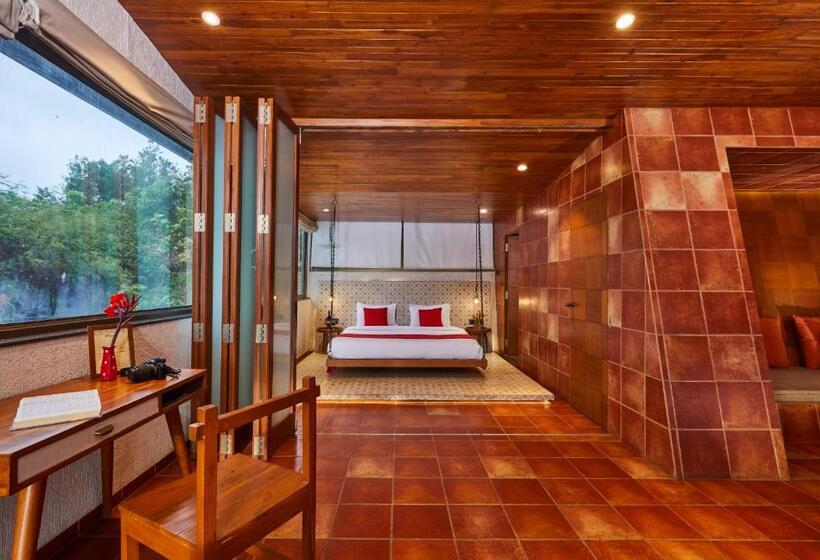 Люкс 2 Спальни, Grape County Eco Resort & Spa, Nashik