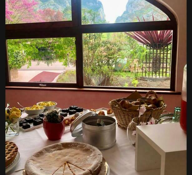 Номер Стандарт, La Ginestra