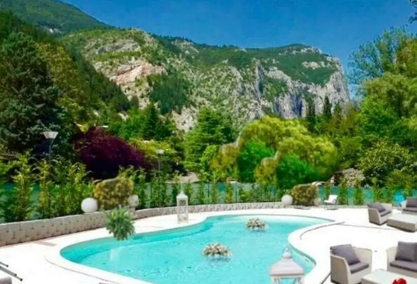 Standard-huone, La Ginestra