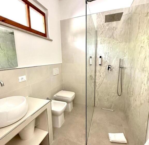 Номер Superior, La Ginestra