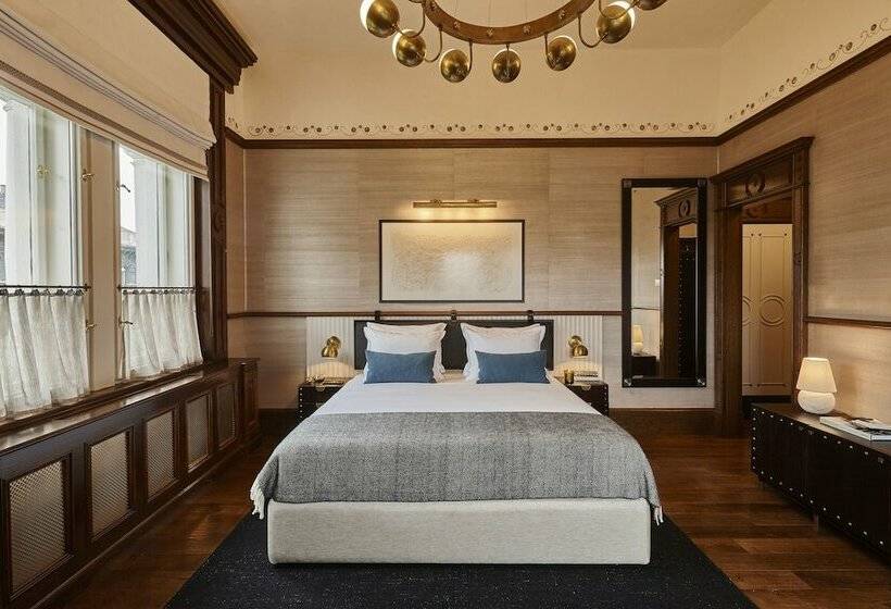 デラックスルーム, Callas House