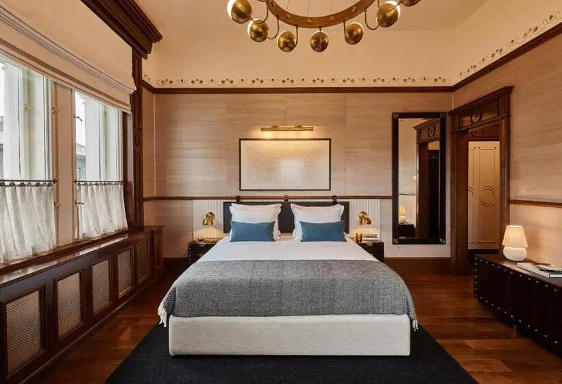 デラックスルーム, Callas House