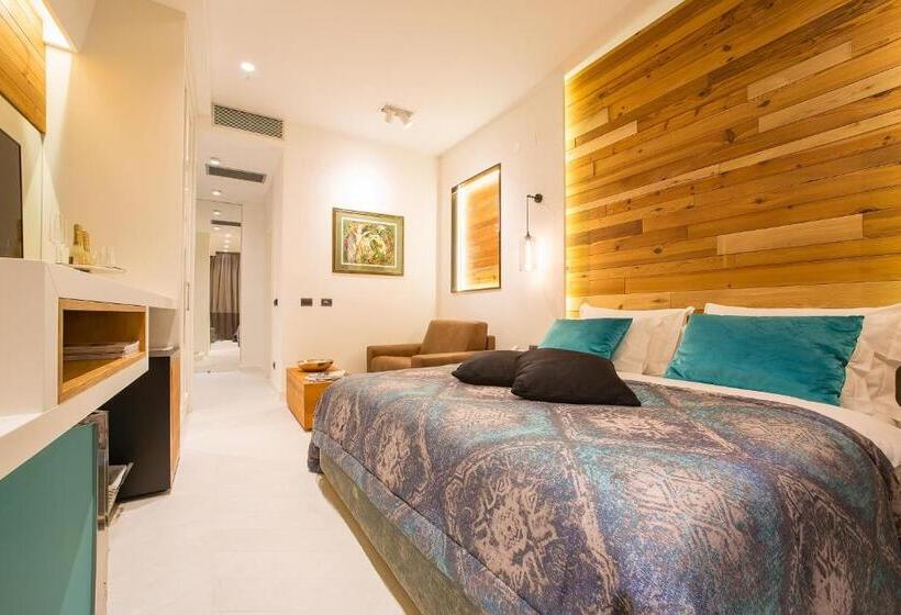 اتاق سوپریور, Forza Terra