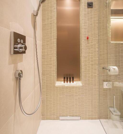 اتاق سوپریور, Forza Terra