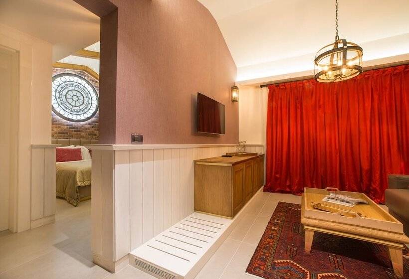 سوییت جونیور, Forza Terra