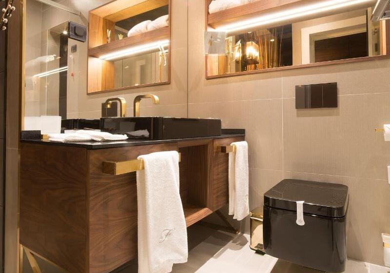 سوییت جونیور, Forza Terra