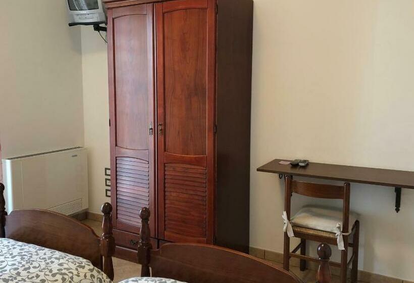 豪华湖景房, Garni Marika