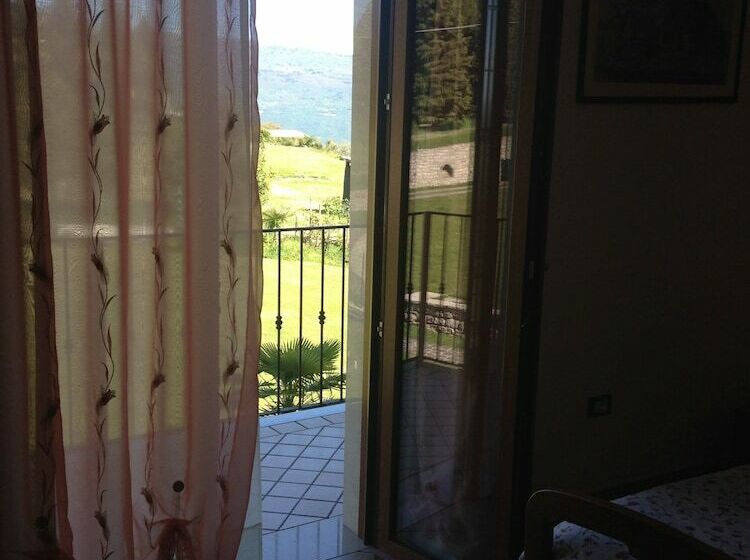 标准间, Garni Marika