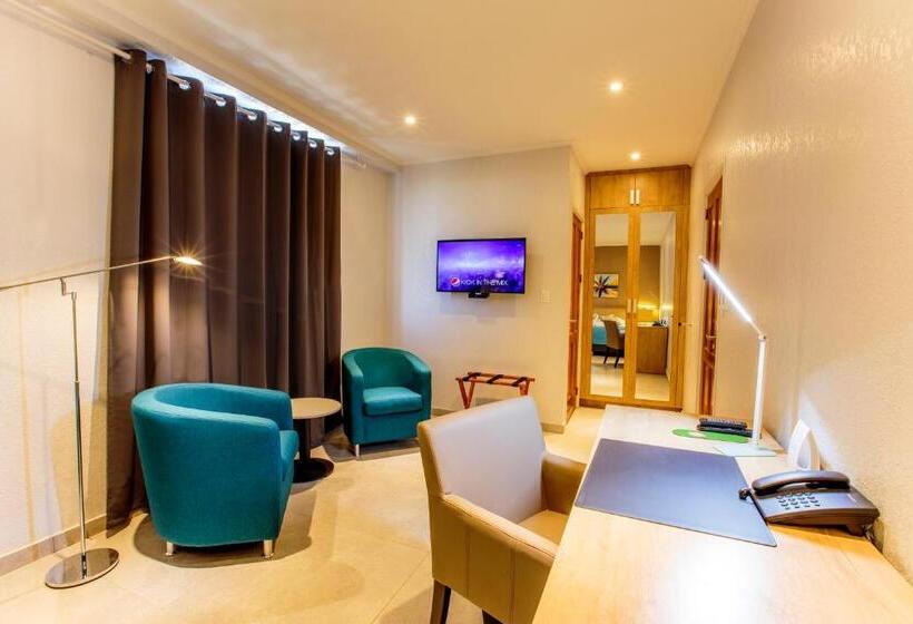 اتاق لوکس, Qinn Boutique