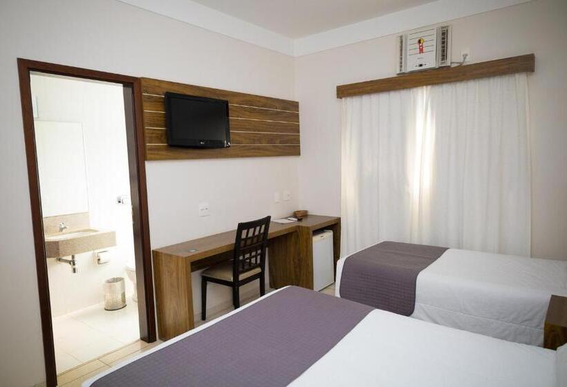 高级客房, Real Palace