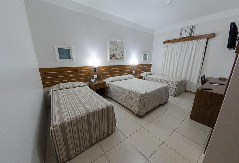 高级三人间, Real Palace