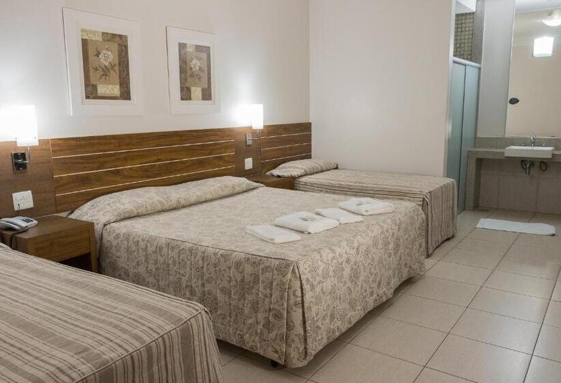 高级三人间, Real Palace