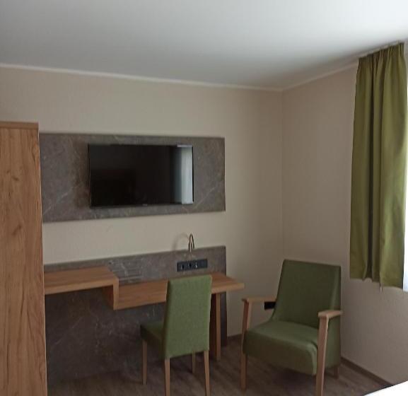 חדר סטנדרט מותאם לאדם עם מוגבלויות, Landgasthaus Hotel Eggert