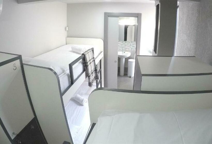 Quarto Quádruplo Estandar, Quartier Bilbao Hostel Casco Viejo