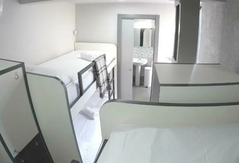 スタンダード４人部屋, Quartier Bilbao Hostel Casco Viejo