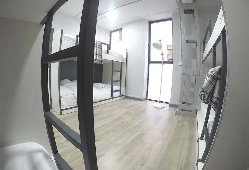 ルームシェアのワンベッド, Quartier Bilbao Hostel Casco Viejo