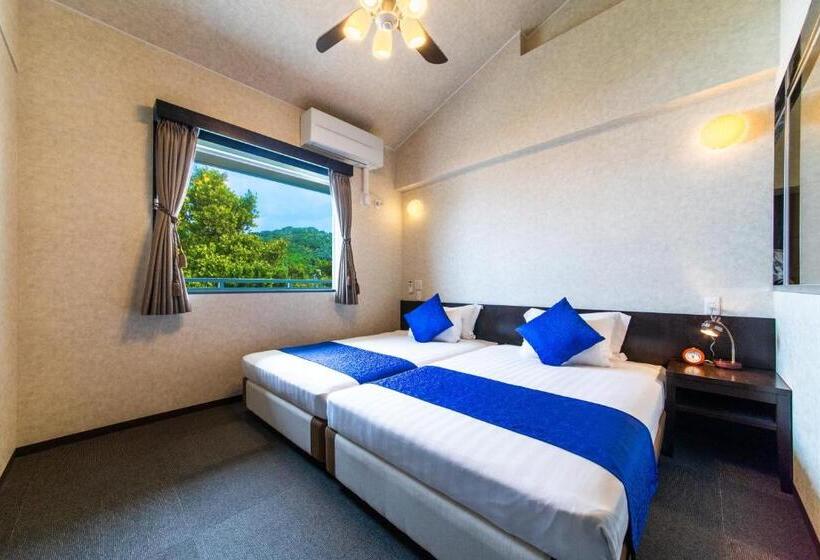 סוויטה דלוקס, Kerama Terrace