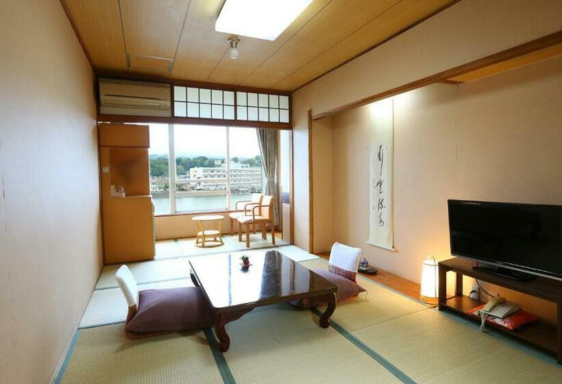 Номер Стандарт Вид на Реку, Hita Onsen Kizantei