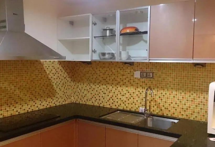 آپارتمان 1 خوابه, & Apartment Ambassador 3