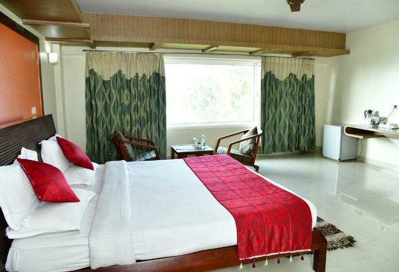 سوییت لوکس, Kstdc Hotel Mayura Valley View Madikeri