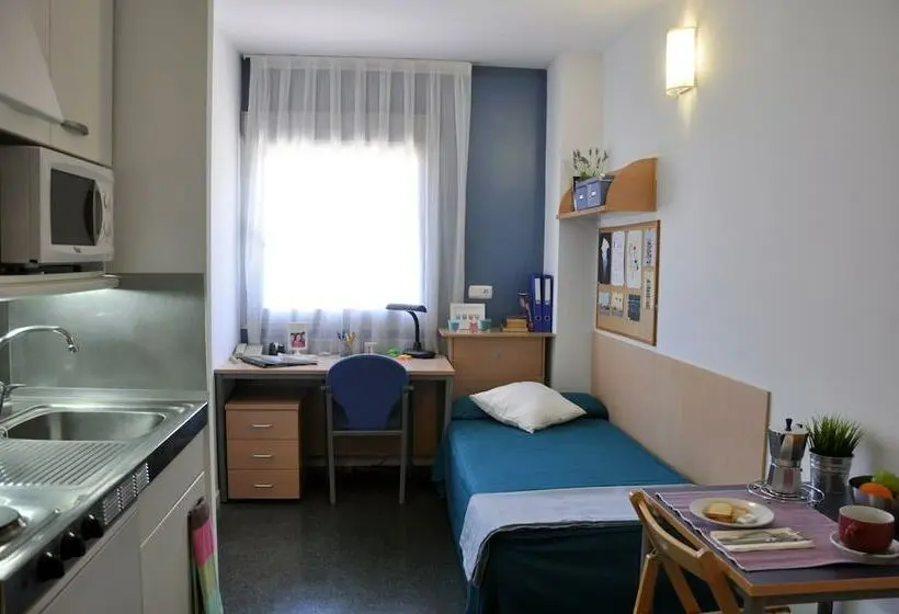 Standard-studio, Residencia Tomás Alfaro Fournier