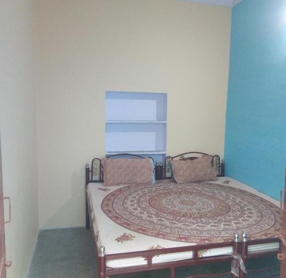 חדר סטנדרט חדר אמבטיה משותף, Mayur Guest House