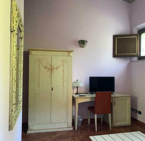 ダブルベッドスタンダードルーム, Dama Estense