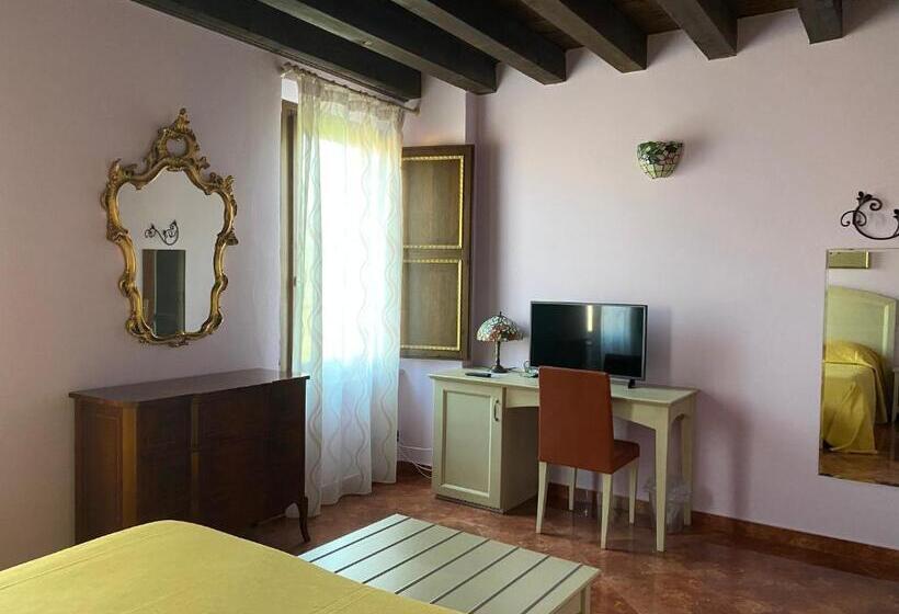 غرفة قياسية, Dama Estense