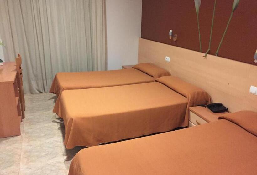 스탠다드 트리플 룸, Mediterrani Blau