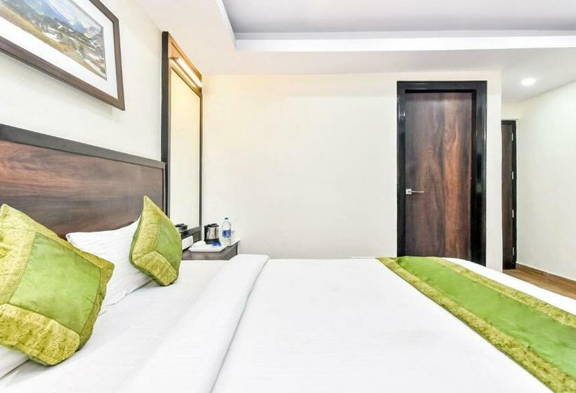 标准间, Treebo Maharaja, Near Mall Road