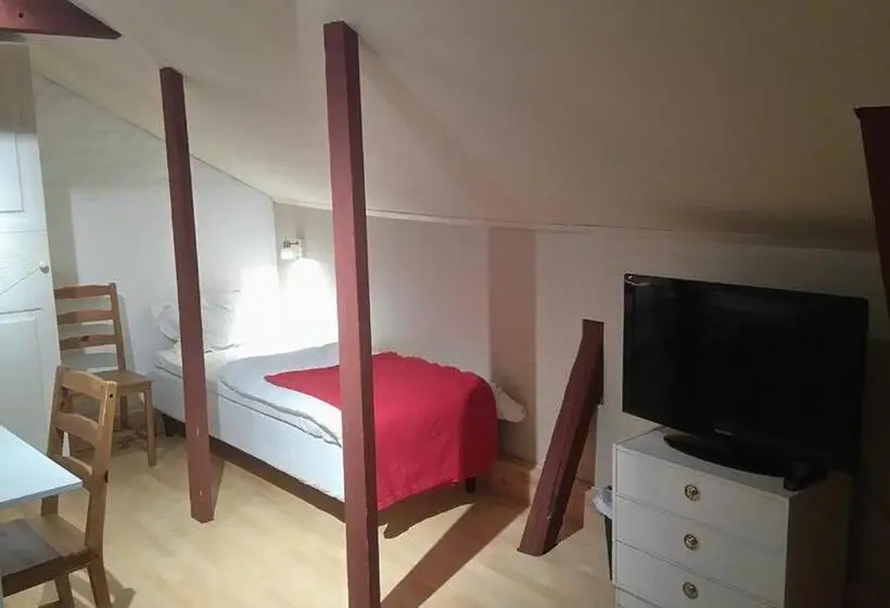 Standard Neljän Hengen Huone, Kopparstugans Bed & Breakfast