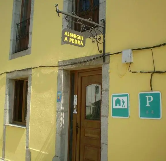 Vuode Makuusalissa, Pensión Albergue A Pedra