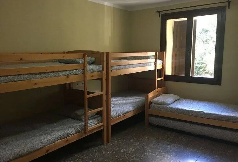 اتاق خانوادگی, Xalet Refugi U.e.c. Hostel