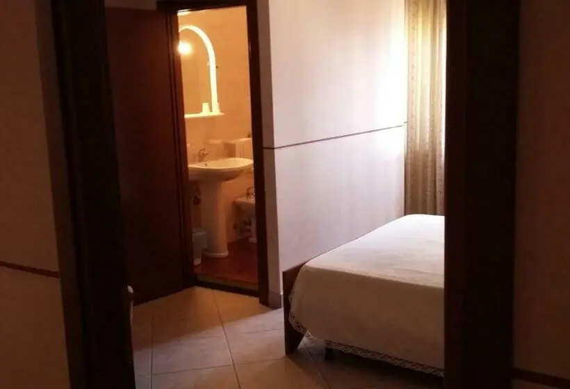 スタンダードトリプルルーム, Caimo Bed Breakfast