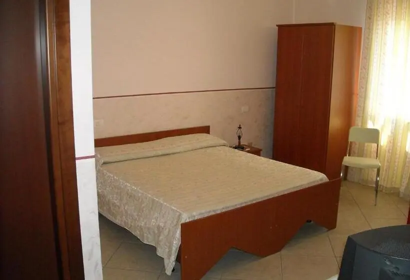 スタンダード４人部屋, Caimo Bed Breakfast