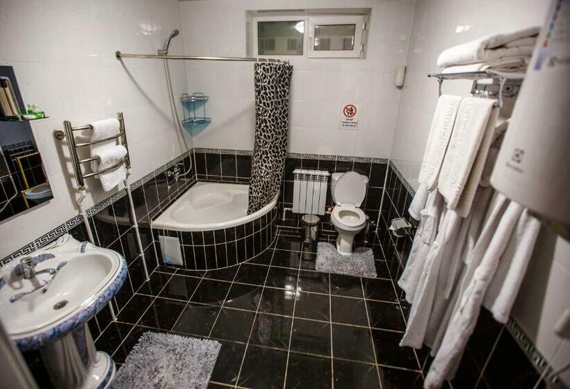 スタンダードシングルルーム, Qibla Tozabog