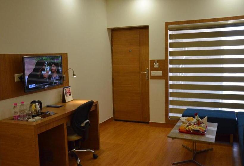 סוויטה אקזקיוטיב, Sparrow Hotel Managed By Siara Sariska Alwar