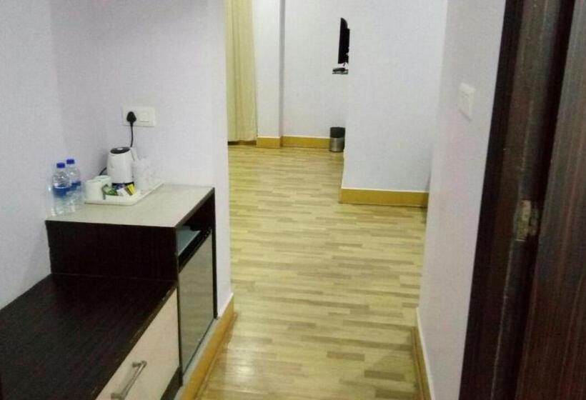 行政套房, The Kannelite