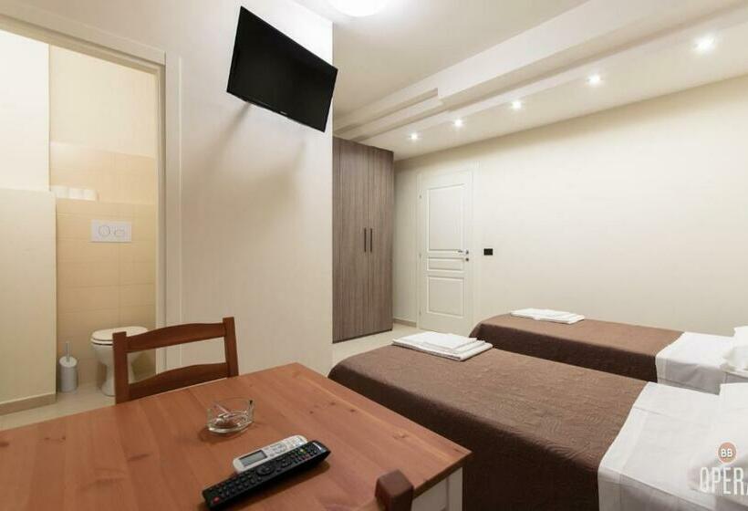 اتاق اکونومی, Opera B&b
