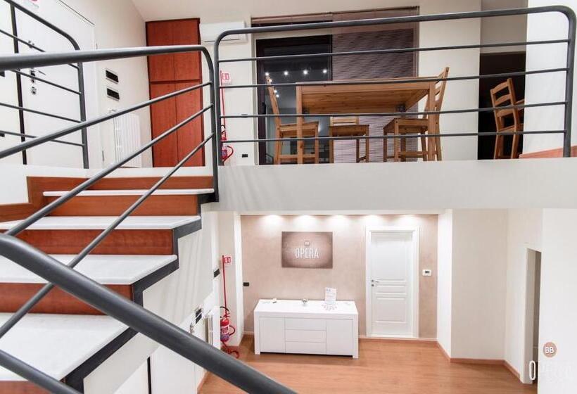 اتاق استاندارد با بالکن, Opera B&b
