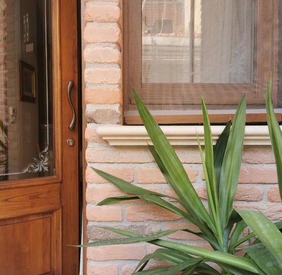 استودیوی استاندارد, B&b Casa Dilillo