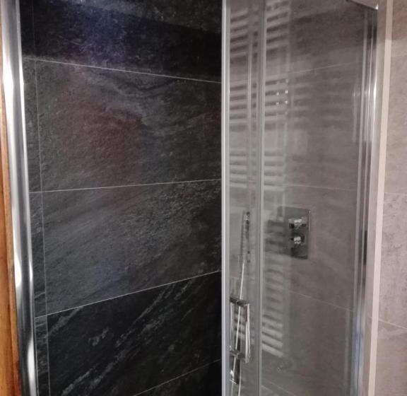 استودیو خانوادگی, B&b Casa Dilillo