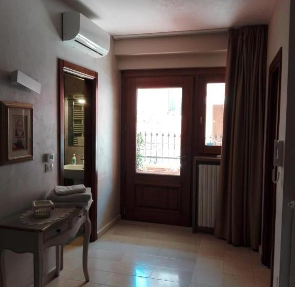 استودیو خانوادگی, B&b Casa Dilillo