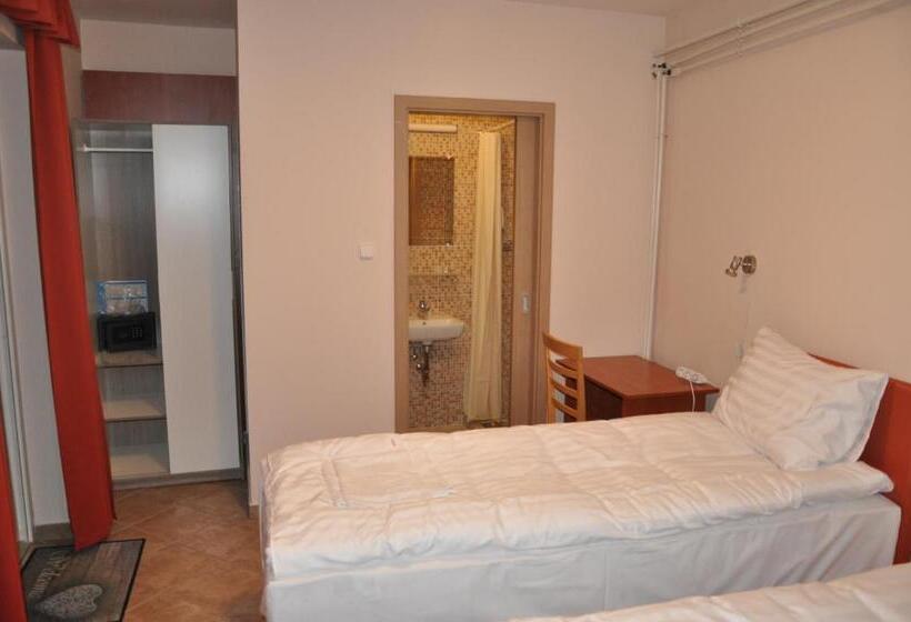 استودیوی استاندارد, Sport