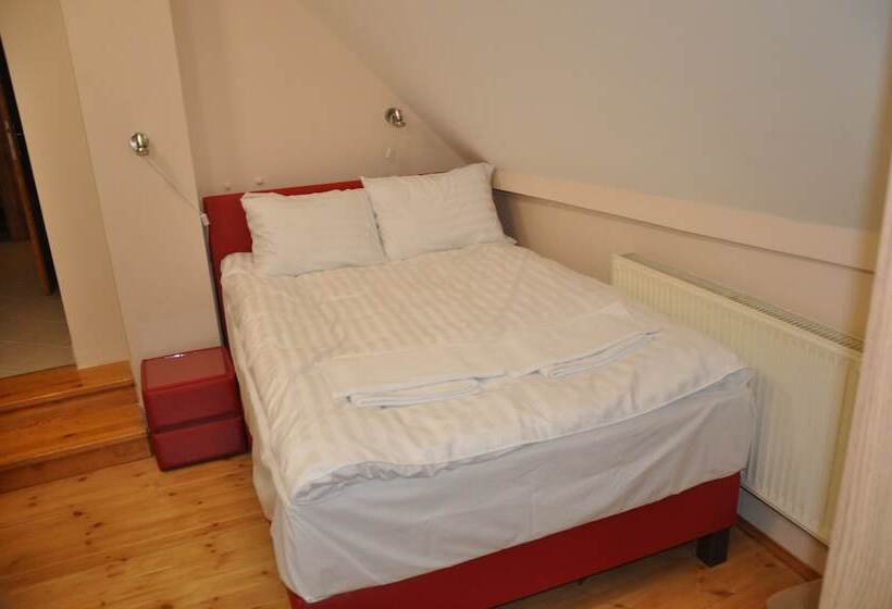 اتاق خانوادگی, Sport