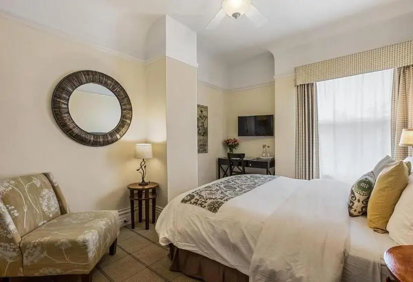اتاق اکونومی, Parker Guest House