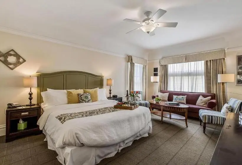 اتاق لوکس با تخت بزرگ, Parker Guest House