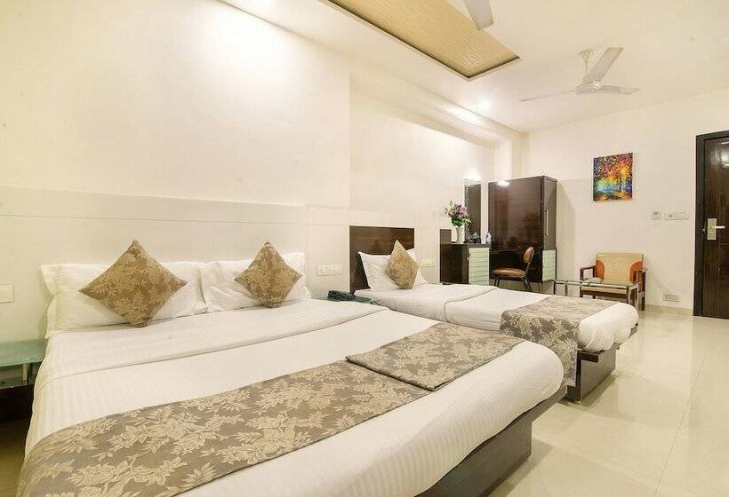 高级大房间, Satkar