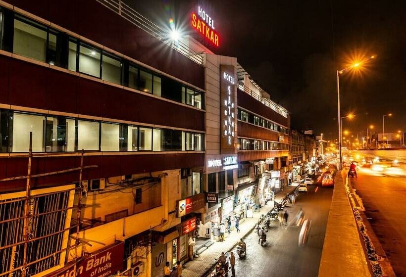 豪华房间, Satkar